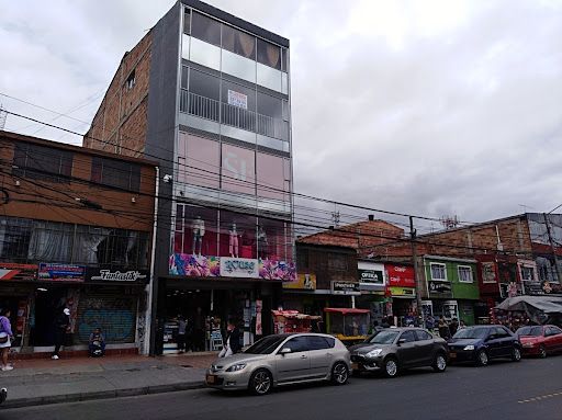 Local en arriendo Cundinamarca Bogotá Super Manzana 8 90 m2 Habitaciones 0 Baños 1 Garajes 0 Precio $2500000