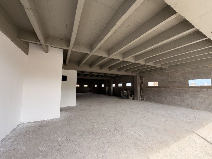 Local en arriendo Antioquia Medellín Enciso 200 m2 Habitaciones 0 Baños 2 Garajes 2 Precio $10000000