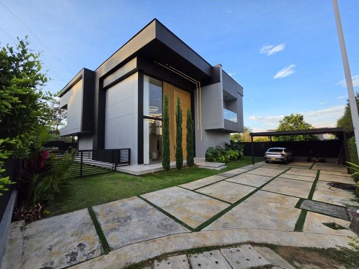 Casa en venta Valle Del Cauca Cali Conjunto Residencial Mirador De La Rivera 500 m2 Habitaciones 4 Baños 5 Garajes 4 Precio $3800000000