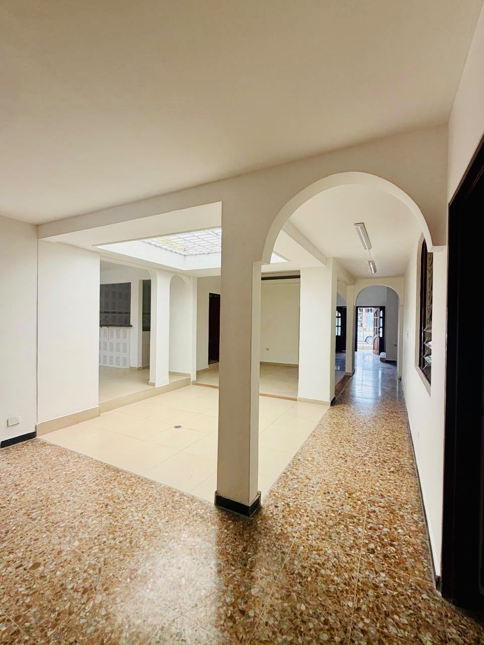 Casa en arriendo Valle Del Cauca Palmira Las Mercedes 220 m2 Habitaciones 6 Baños 3 Garajes 1 Precio $4200000