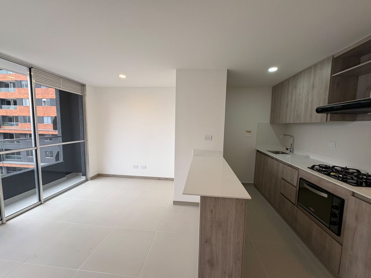 Apartamento en arriendo Antioquia Itagüí Zona Industrial 1 65 m2 Habitaciones 3 Baños 2 Garajes 1 Precio $3000000