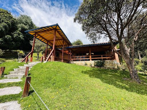 Finca en arriendo Cundinamarca Sesquilé Sesquile 385 m2 Habitaciones 7 Baños 6 Garajes 14 Precio $5000000
