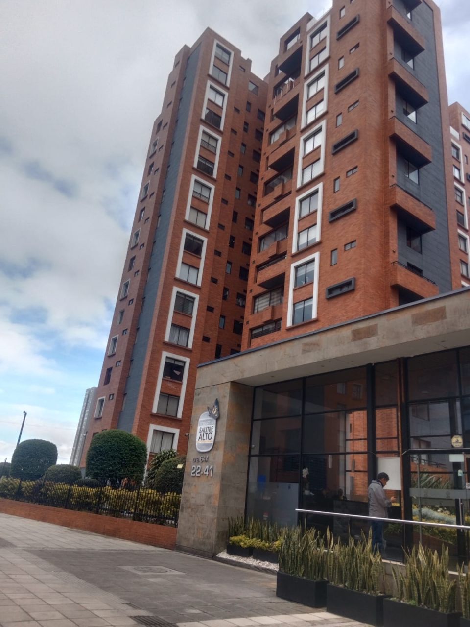 Apartamento en arriendo Cundinamarca Bogotá Ciudad Salitre Sur-oriental 63 m2 Habitaciones 2 Baños 2 Garajes 1 Precio $3500000