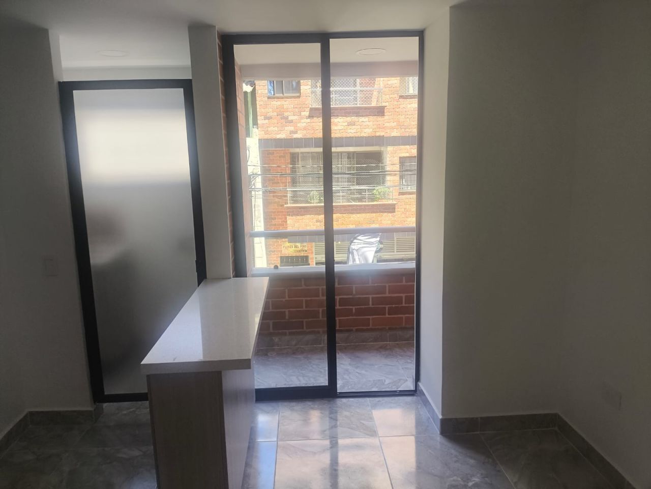 Apartamento en arriendo Antioquia Sabaneta La Barquereña 70 m2 Habitaciones 3 Baños 2 Garajes 0 Precio $2400000