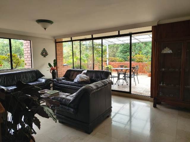 Apartamento en arriendo o venta Antioquia Medellín Las Lomas No 1 238 m2 Habitaciones 3 Baños 3 Garajes 4 Precio venta $1900000000 Precio arriendo $8200000