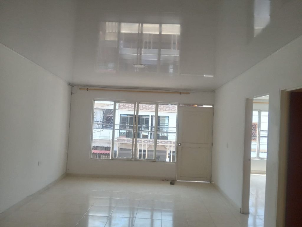 Apartamento en arriendo Valle Del Cauca Cali Santo Domingo 144 m2 Habitaciones 4 Baños 1 Garajes 0 Precio $1300000