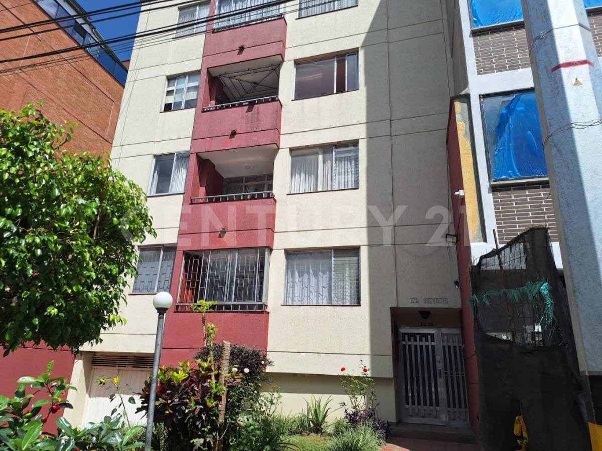 Apartamento en arriendo Antioquia Medellín Florida Nueva 130 m2 Habitaciones 3 Baños 2 Garajes 3 Precio $3900000
