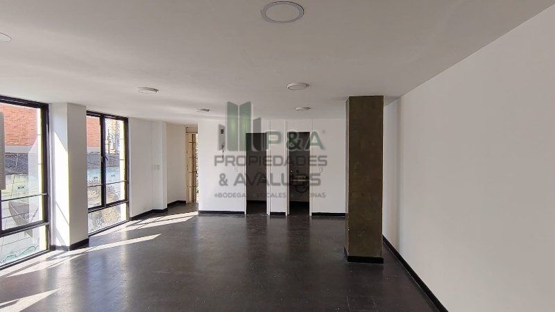 Oficina en arriendo Antioquia Medellín El Castillo 56 m2 Habitaciones 0 Baños 1 Garajes 0 Precio $2800000