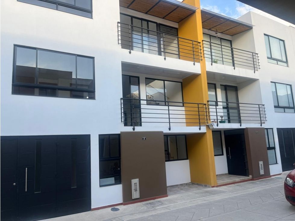 Casa en venta Cundinamarca La Mesa La Mesa 192 m2 Habitaciones 3 Baños 4 Garajes 2 Precio $600000000