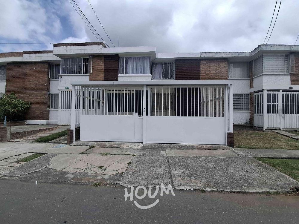 Casa en arriendo Cundinamarca Bogotá Nueva Marsella Et I 154 m2 Habitaciones 6 Baños 3 Garajes 3 Precio $5000000