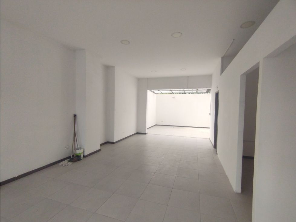 Local en arriendo Caldas Manizales La Sultana 110 m2 Habitaciones 0 Baños 1 Garajes 0 Precio $3100000