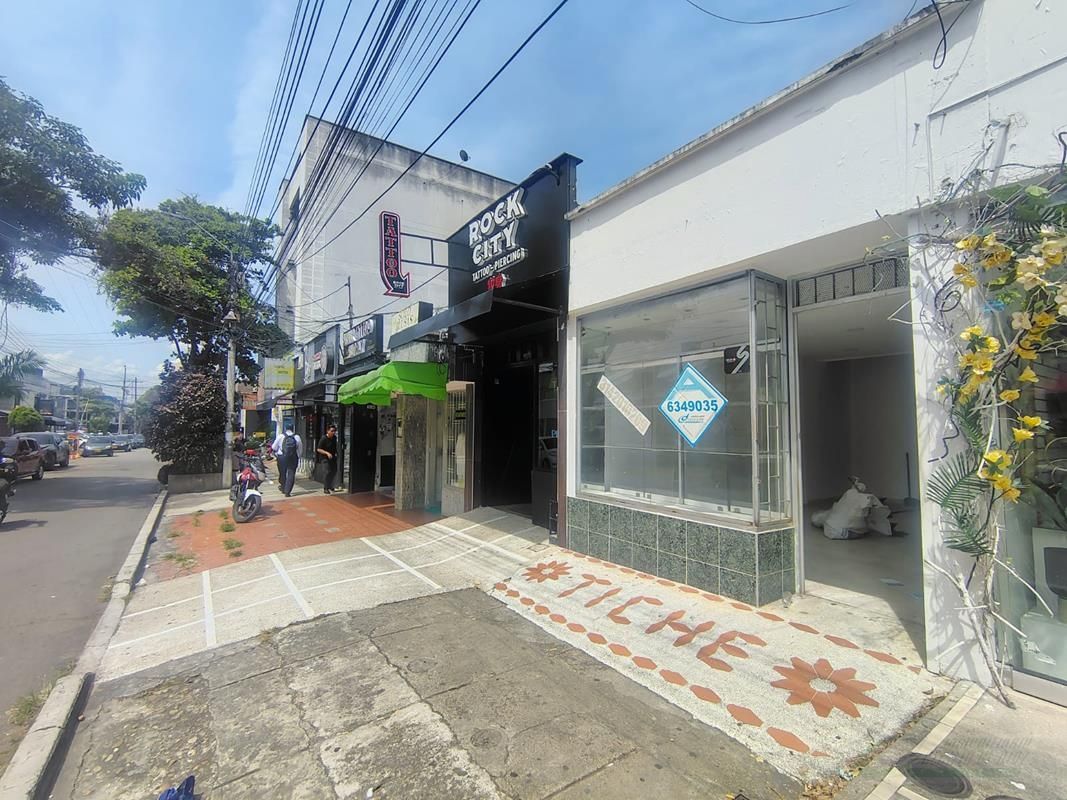 Local en arriendo Santander Bucaramanga Cabecera Del Llano 25 m2 Habitaciones 0 Baños 1 Garajes 0 Precio $2500000