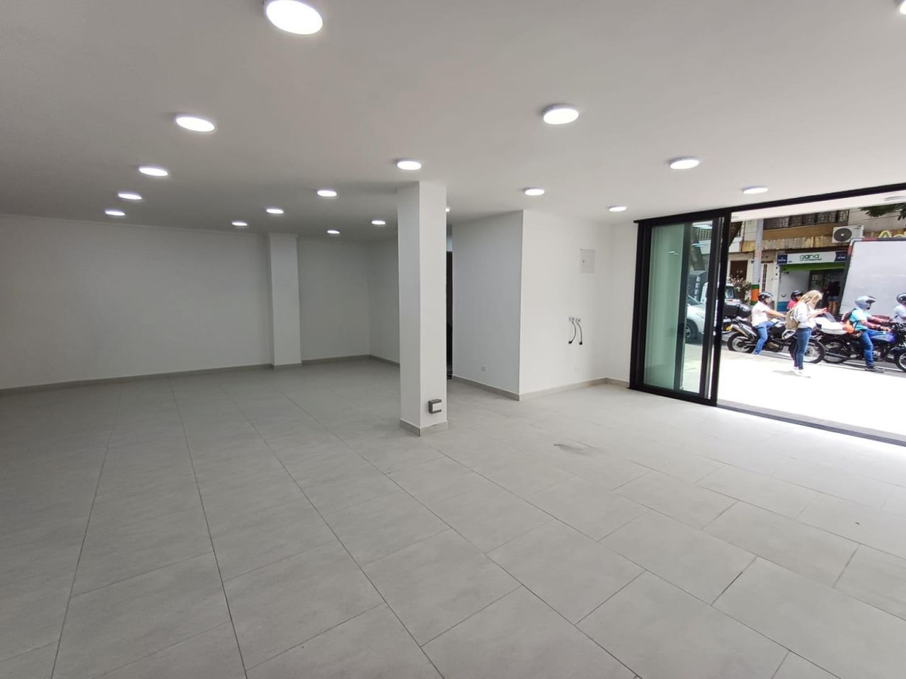 Local en arriendo Antioquia Envigado Alcalá 80 m2 Habitaciones 0 Baños 2 Garajes 0 Precio $12000000