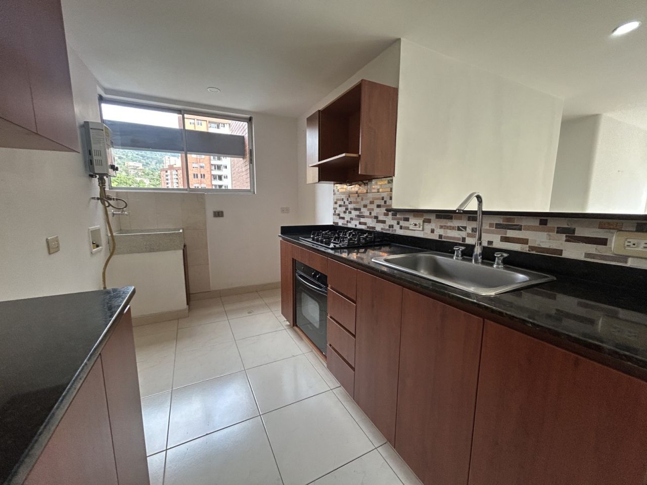Apartamento en arriendo Antioquia Envigado Tierra Grata 95 m2 Habitaciones 3 Baños 2 Garajes 1 Precio $3600000
