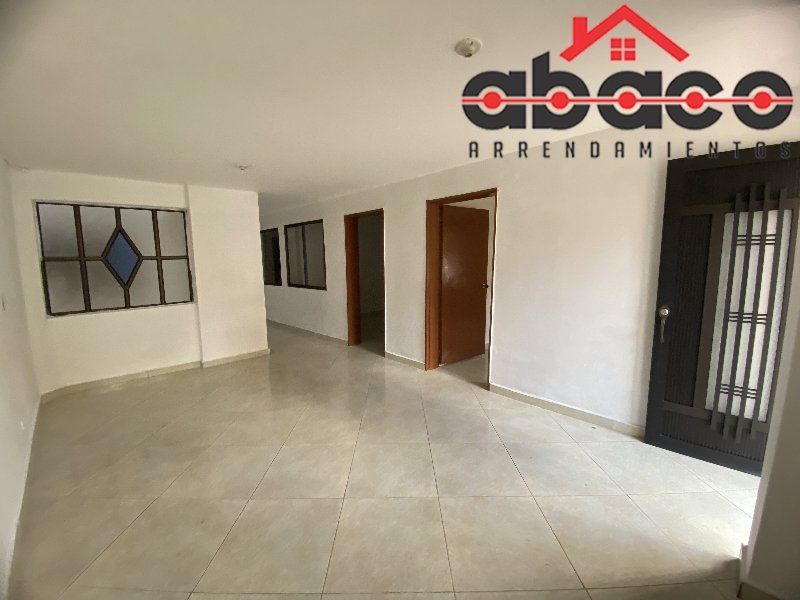 Casa en arriendo Antioquia Envigado Bucarest 80 m2 Habitaciones 3 Baños 2 Garajes 0 Precio $3800000