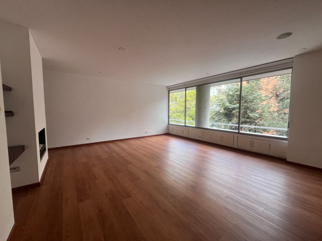Apartamento en arriendo Cundinamarca Bogotá Chico Norte Et Ii 160 m2 Habitaciones 3 Baños 3 Garajes 2 Precio $10440000