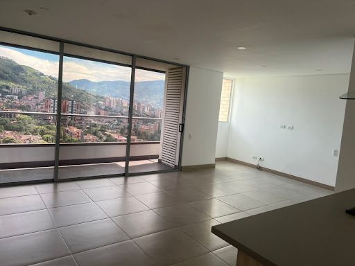 Apartamento en arriendo Antioquia Envigado La Inmaculada 90 m2 Habitaciones 2 Baños 2 Garajes 1 Precio $5000000