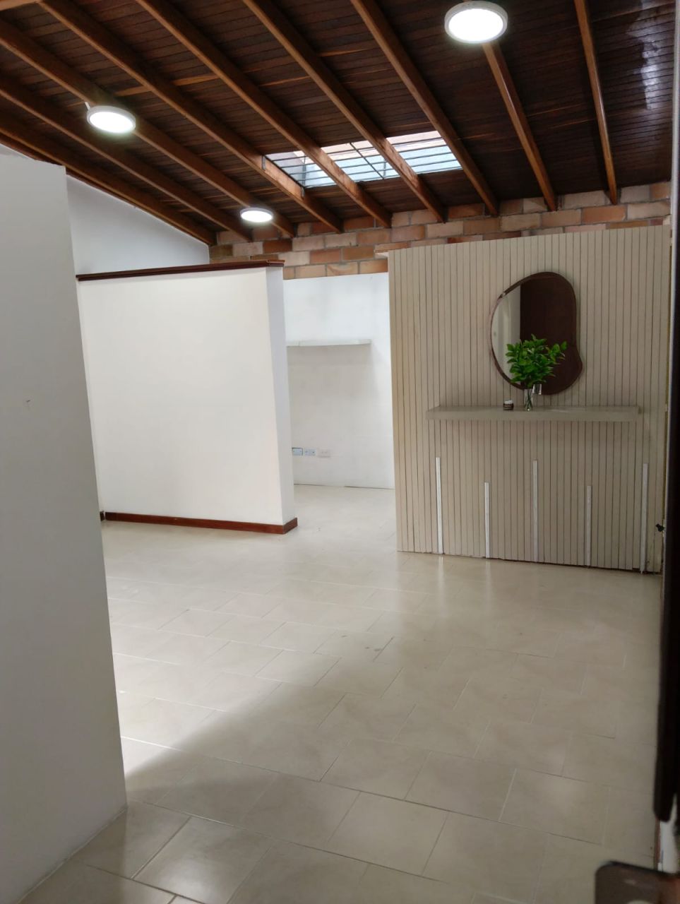 Apartaestudio en arriendo Antioquia Medellín Manila 45 m2 Habitaciones 1 Baños 1 Garajes 0 Precio $1800000