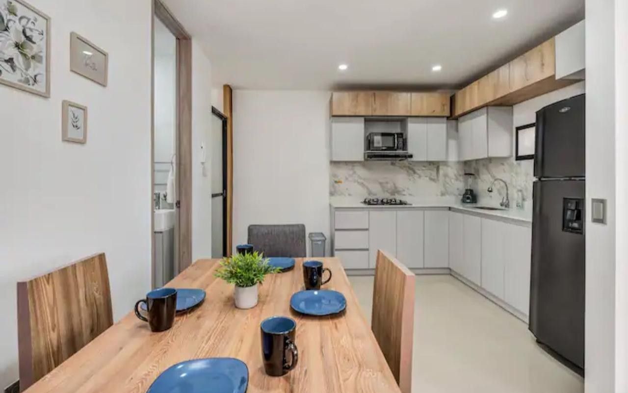 Apartamento en venta Antioquia Itagüí Centro 53 m2 Habitaciones 2 Baños 2 Garajes 0 Precio $350000000