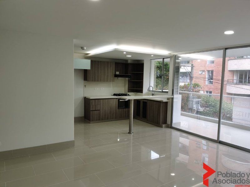 Apartamento en arriendo Antioquia Envigado Bosques De Zúñiga 127 m2 Habitaciones 3 Baños 3 Garajes 1 Precio $5000000