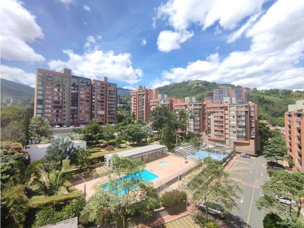Apartamento en arriendo Antioquia Envigado Bosques De Carlos 75 m2 Habitaciones 3 Baños 2 Garajes 1 Precio $3300000