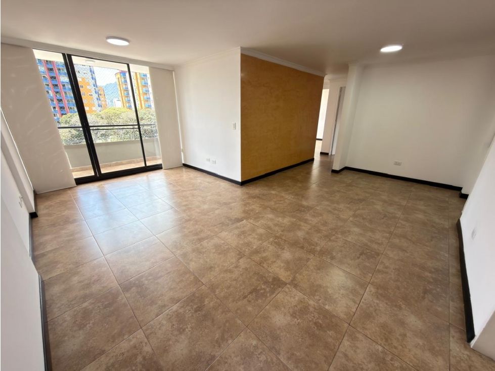 Apartamento en arriendo Antioquia Medellín Los Alpes 80 m2 Habitaciones 3 Baños 2 Garajes 1 Precio $3400000