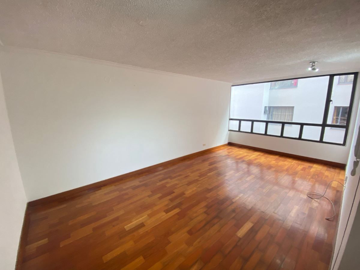 Apartamento en arriendo Cundinamarca Bogotá Ub Santa Coloma 86 m2 Habitaciones 3 Baños 2 Garajes 1 Precio $3900000