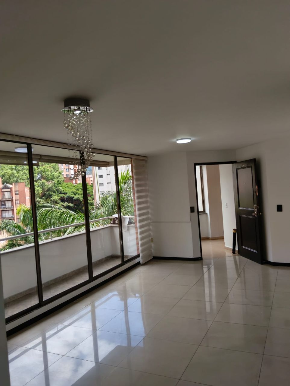 Apartamento en arriendo Antioquia Medellín Laureles 110 m2 Habitaciones 3 Baños 2 Garajes 1 Precio $4800000