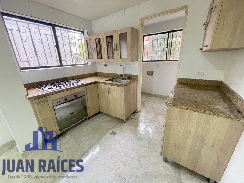 Apartamento en arriendo Antioquia Envigado Bucarest 70 m2 Habitaciones 2 Baños 2 Garajes 0 Precio $2000000
