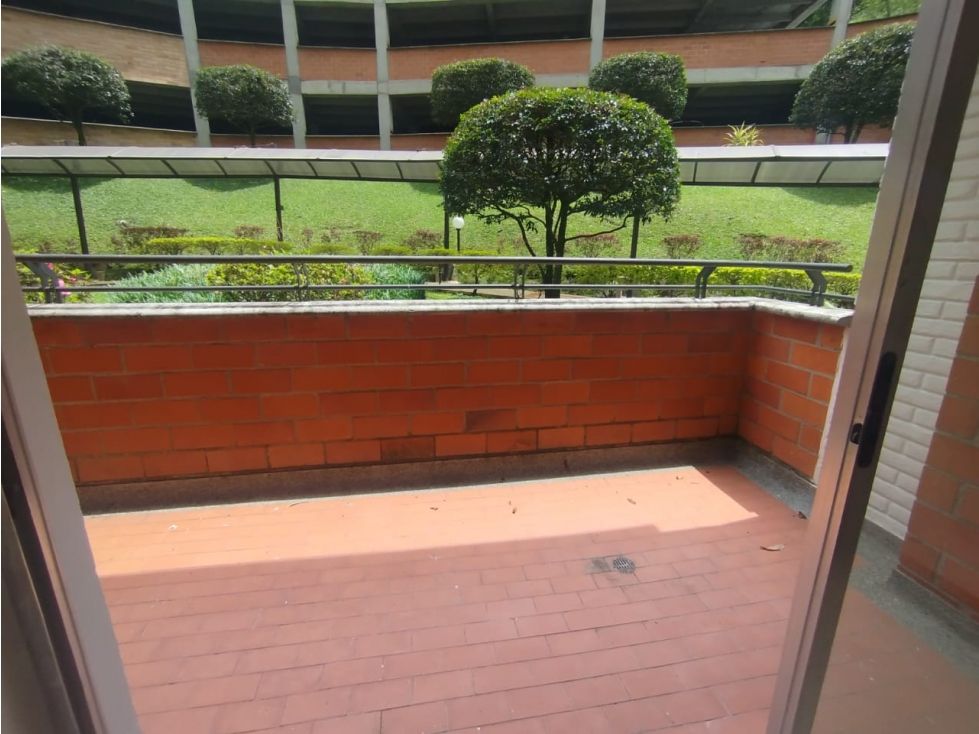 Apartamento en arriendo Antioquia Medellín Asomadera No2 60 m2 Habitaciones 2 Baños 2 Garajes 1 Precio $2400000