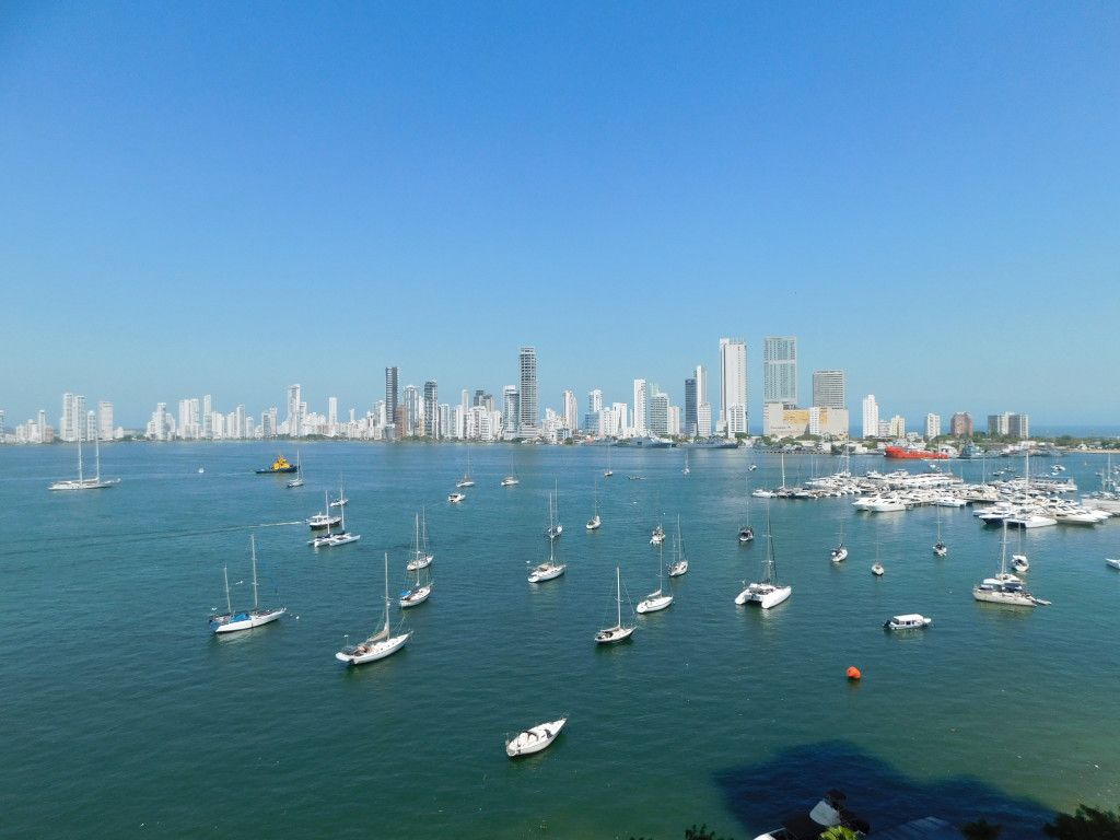 Apartamento en arriendo Bolívar Cartagena Manga 120 m2 Habitaciones 3 Baños 3 Garajes 1 Precio $10000000