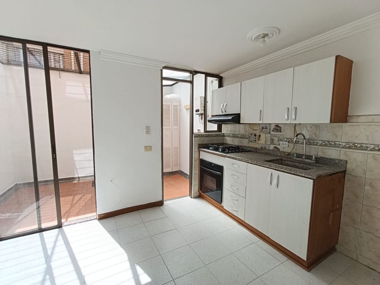Casa en arriendo Antioquia Envigado El Dorado 100 m2 Habitaciones 4 Baños 3 Garajes 1 Precio $3500000