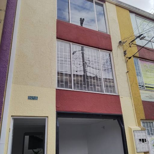 Casa en arriendo Cundinamarca Bogotá Villas De Granada Et I 130 m2 Habitaciones 5 Baños 3 Garajes 0 Precio $4000000