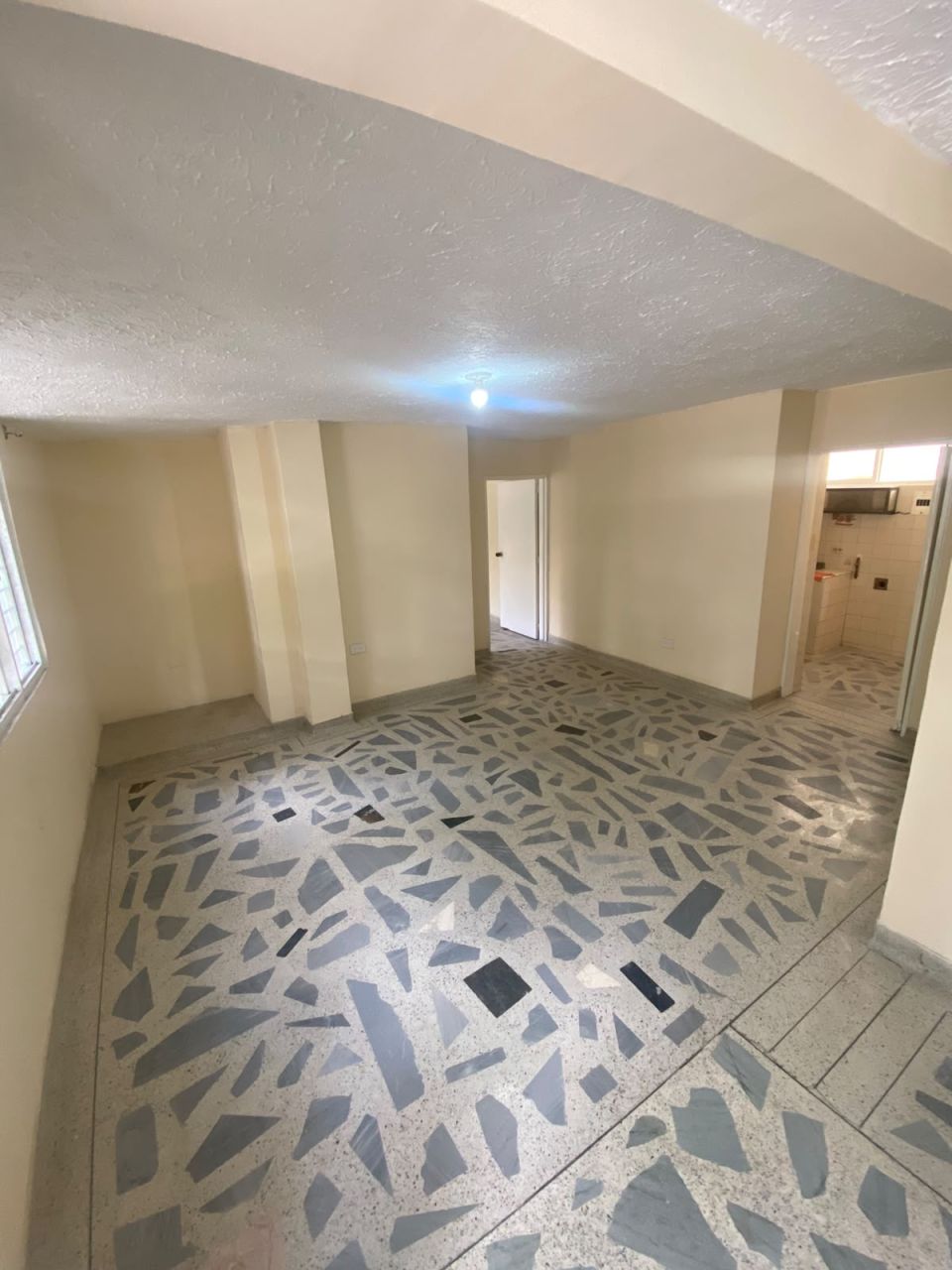 Apartamento en arriendo Valle Del Cauca Cali El Lido 90 m2 Habitaciones 3 Baños 2 Garajes 1 Precio $1200000