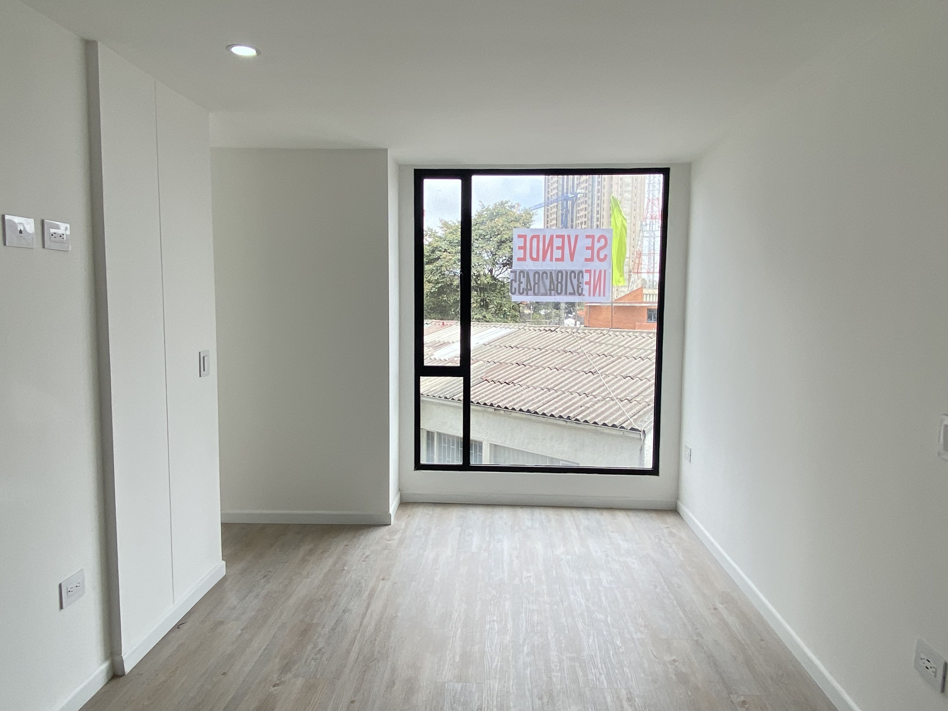 Apartaestudio en venta Cundinamarca Bogotá Julio Flórez 28 m2 Habitaciones 1 Baños 1 Garajes 0 Precio $239000000