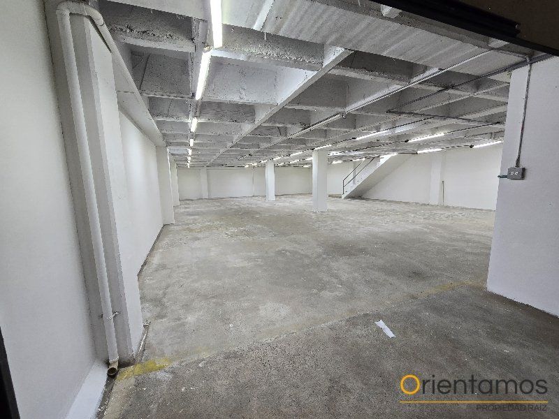 Bodega en arriendo Antioquia Itagüí Zona Rural 400 m2 Habitaciones 0 Baños 1 Garajes 0 Precio $14000000