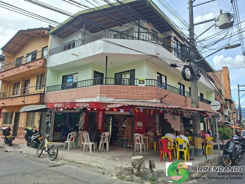 Casa en arriendo Antioquia Itagüí Simón Bolívar 98 m2 Habitaciones 3 Baños 2 Garajes 0 Precio $2200000
