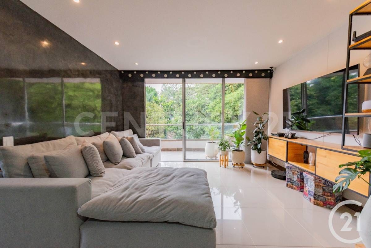 Apartamento en arriendo Antioquia Envigado El Esmeraldal 90 m2 Habitaciones 3 Baños 2 Garajes 1 Precio $4300012
