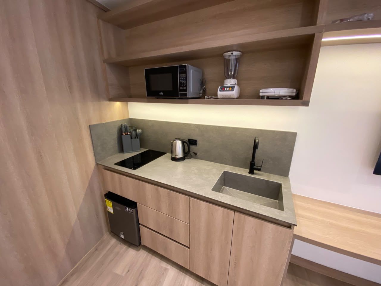 Apartaestudio en arriendo Antioquia Medellín Cerro Nutibara 24 m2 Habitaciones 1 Baños 1 Garajes 1 Precio $2800000