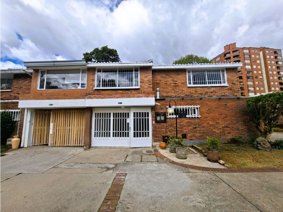 Casa en venta Cundinamarca Bogotá Ub Cordoba Niza 250 m2 Habitaciones 4 Baños 3 Garajes 2 Precio $1100000000