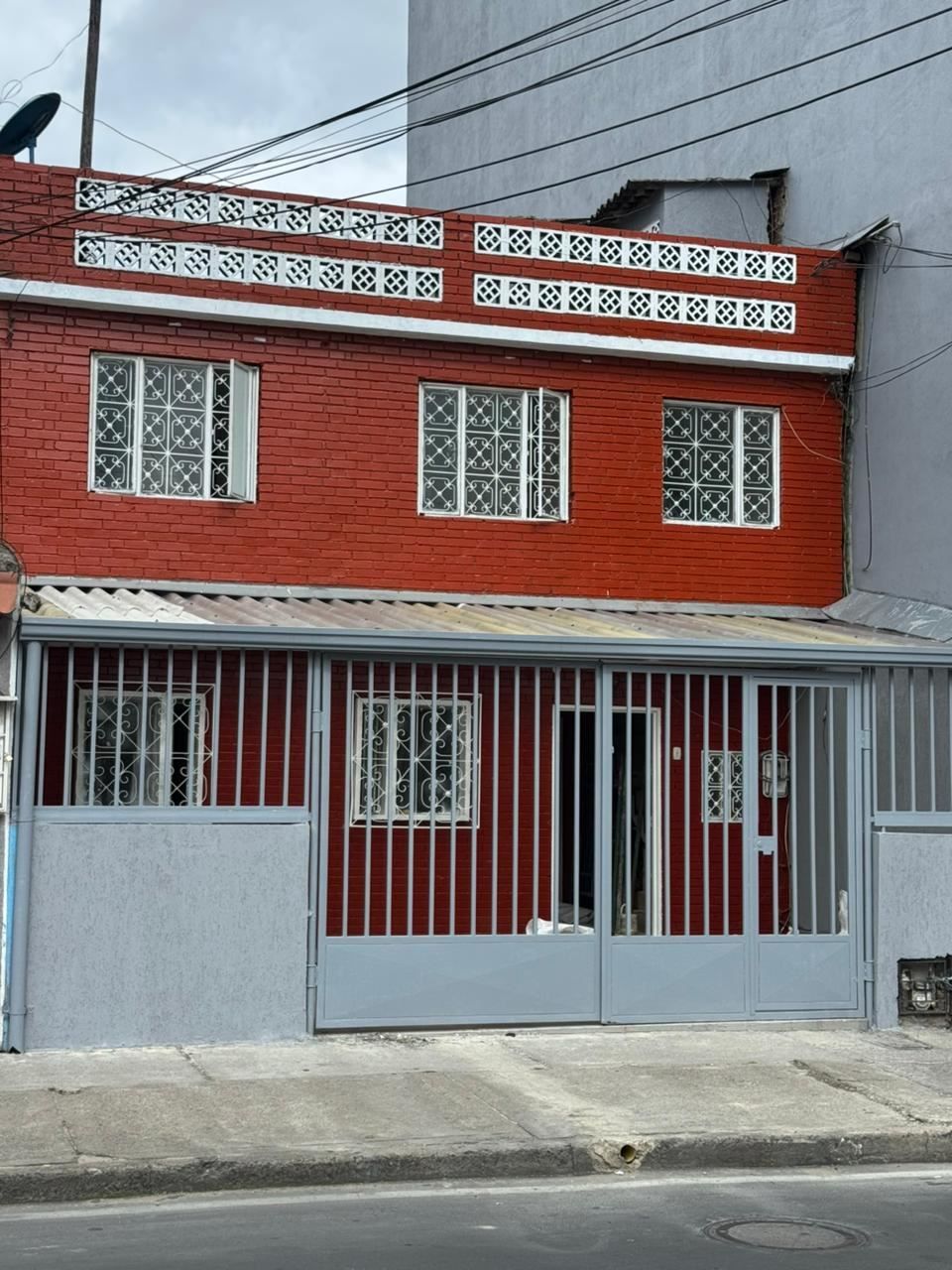 Casa en arriendo Cundinamarca Bogotá Chico Norte Et Ii 340 m2 Habitaciones 10 Baños 4 Garajes 2 Precio $4000000