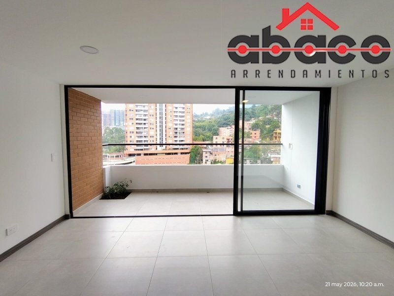 Apartamento en arriendo Antioquia Envigado Zona Centro 86 m2 Habitaciones 3 Baños 2 Garajes 1 Precio $4250000