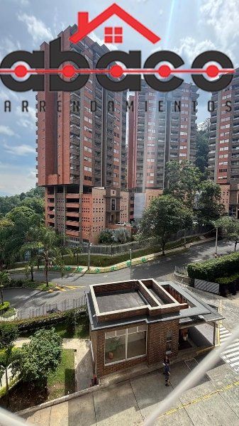 Apartamento en arriendo Antioquia Envigado El Chinguí 68 m2 Habitaciones 2 Baños 2 Garajes 1 Precio $3200000