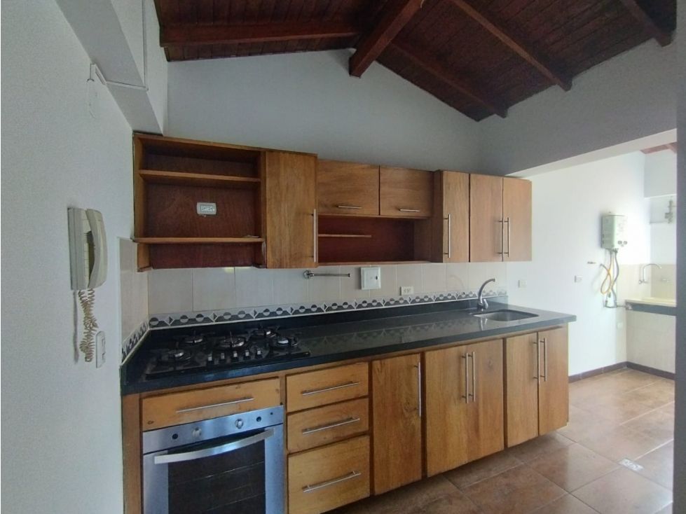 Apartamento en arriendo o venta Antioquia Medellín Urbanizacion Cedros De La Colina 84 m2 Habitaciones 4 Baños 2 Garajes 1 Precio venta $470000000 Precio arriendo $3052000