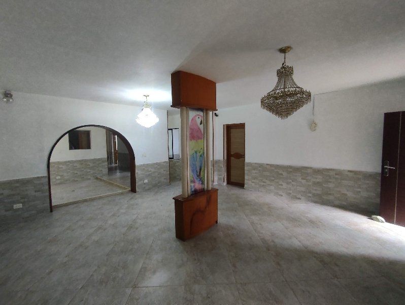 Oficina en arriendo Antioquia Medellín San Joaquin 150 m2 Habitaciones 0 Baños 2 Garajes 0 Precio $4000000