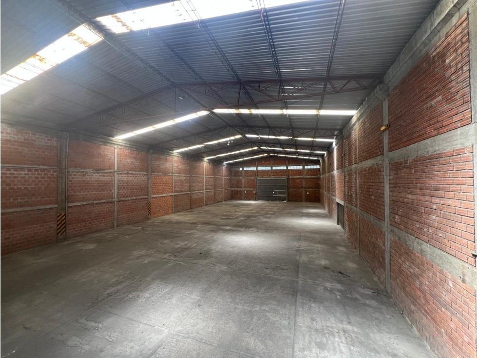 Bodega en arriendo Caldas Manizales Estambul 1000 m2 Habitaciones 0 Baños 1 Garajes 0 Precio $26775000