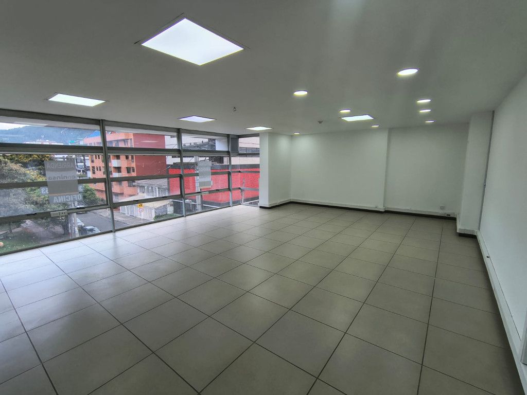 Oficina en arriendo Cundinamarca Bogotá La Castellana 57 m2 Habitaciones 0 Baños 2 Garajes 2 Precio $4964800