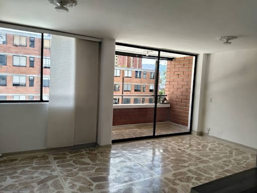 Apartamento en arriendo Antioquia Medellín Asomadera No2 80 m2 Habitaciones 3 Baños 2 Garajes 1 Precio $3250000