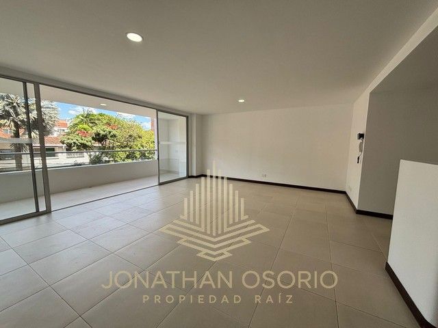 Apartamento en venta Antioquia Medellín Estadio 142 m2 Habitaciones 3 Baños 3 Garajes 2 Precio $840000000