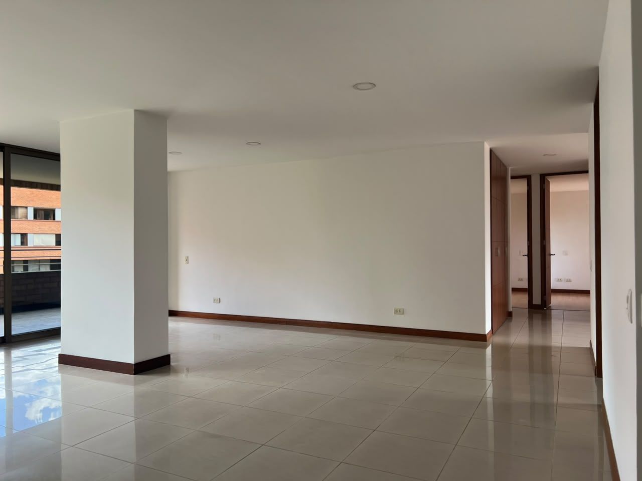 Apartamento en venta Antioquia Medellín El Diamante No 2 170 m2 Habitaciones 3 Baños 4 Garajes 2 Precio $1460000000